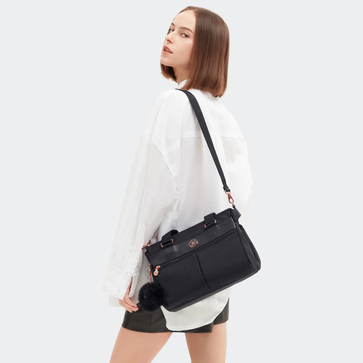 Black Handbag J674530