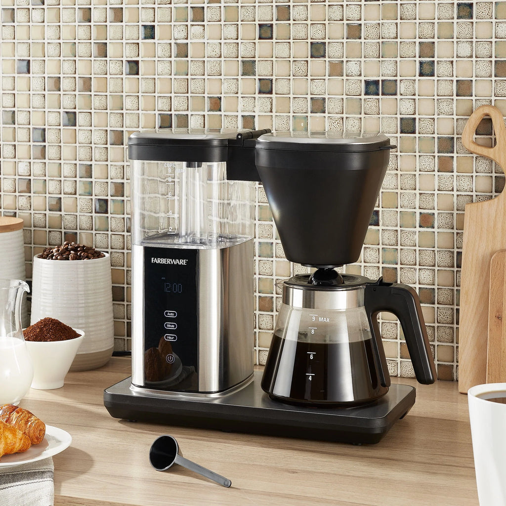 9 Cup Drip Coffee Maker 1.35 Liter Black D7573