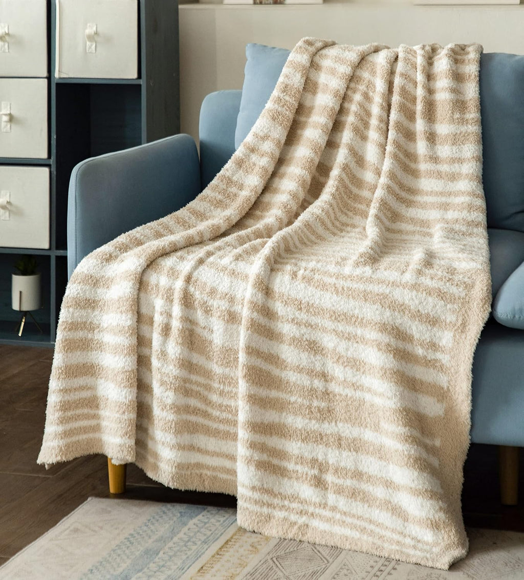 Chunky Knit Chenille Throw Blanket 50 x 60 A870013