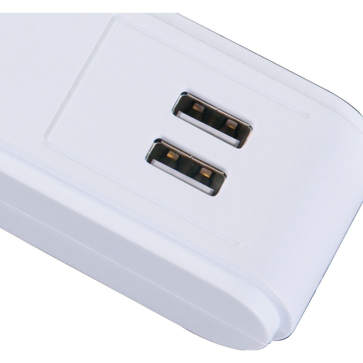 6-Outlet 2 USB Power Strip G63478