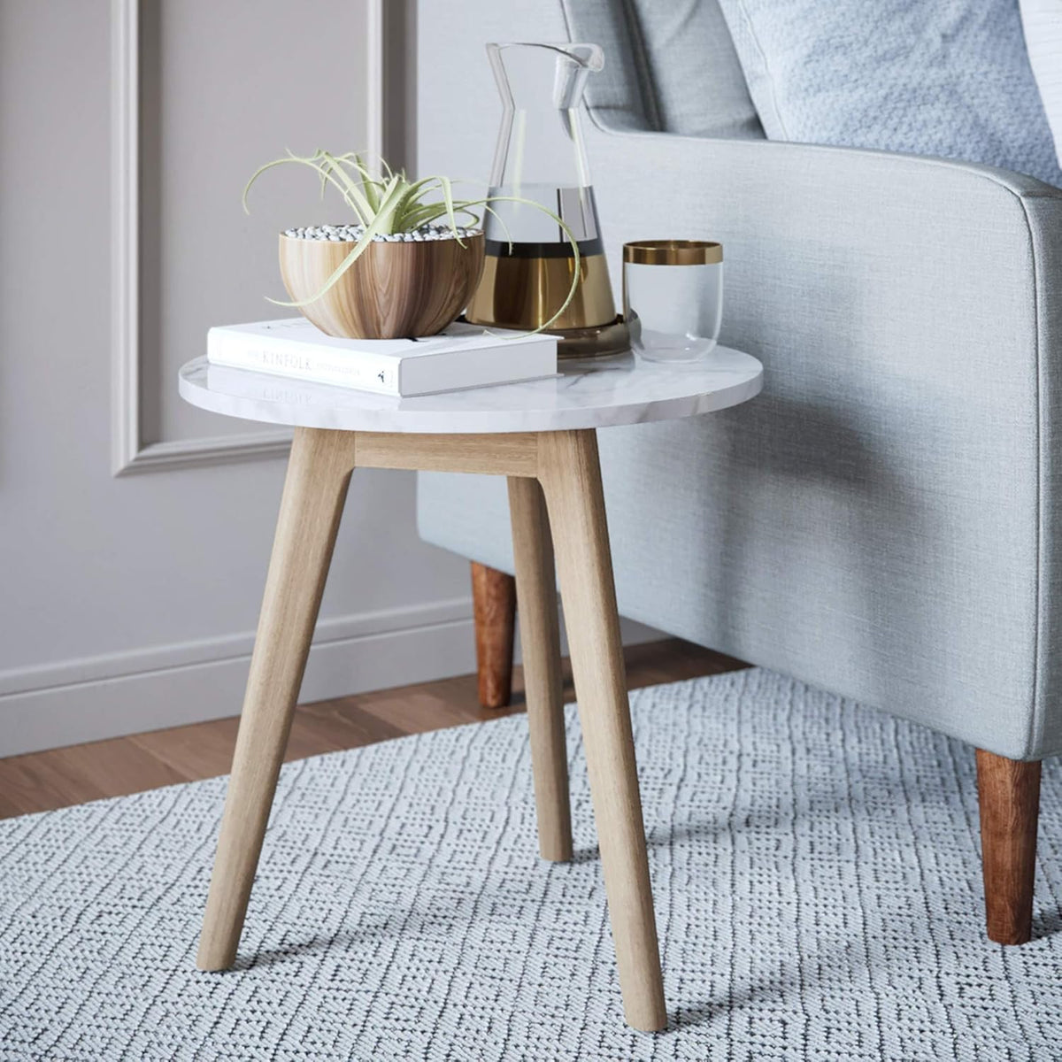 Light Brown Nightstand with Solid Wood Legs I447789