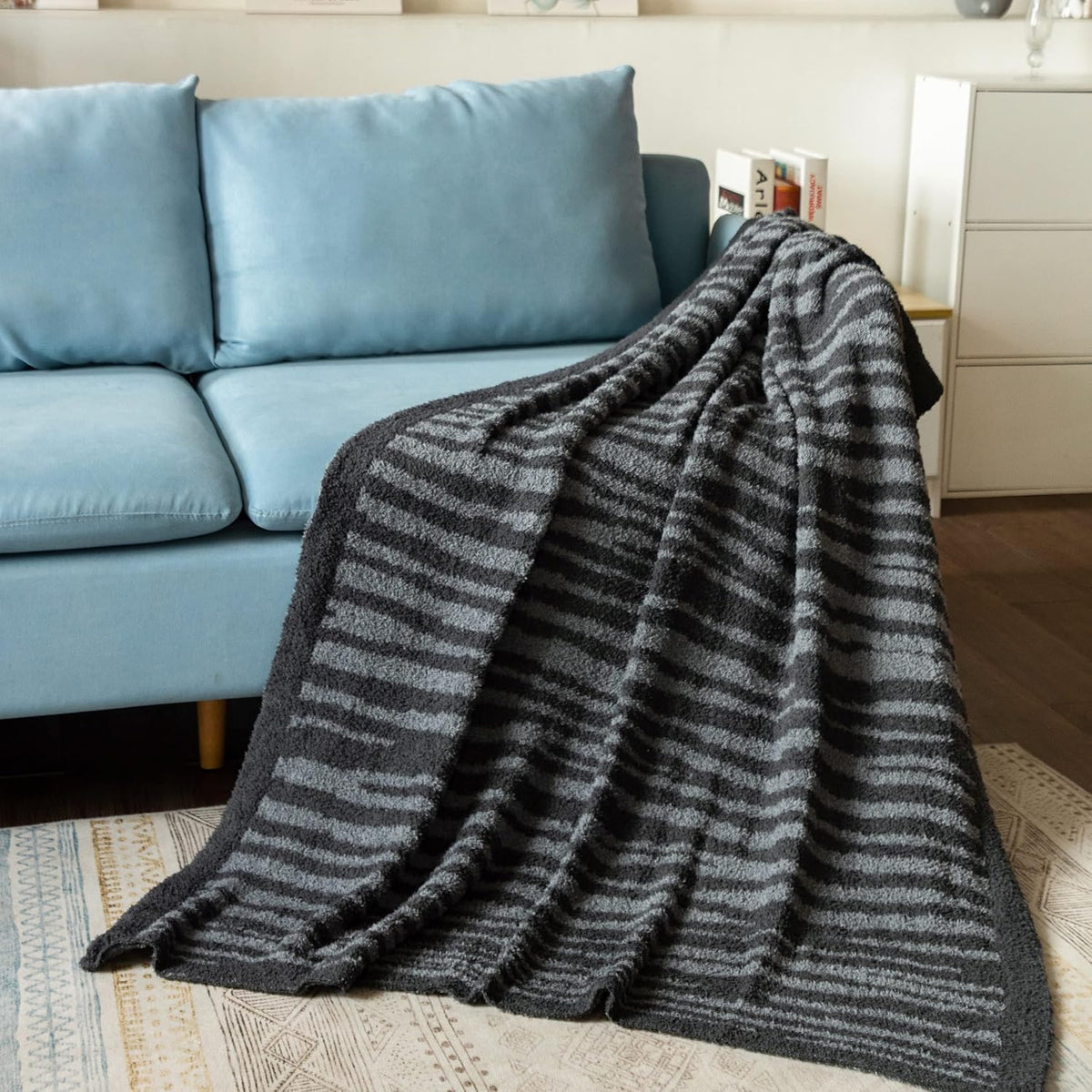 Chunky Knit Chenille Throw Blanket 50 x 60 A870013