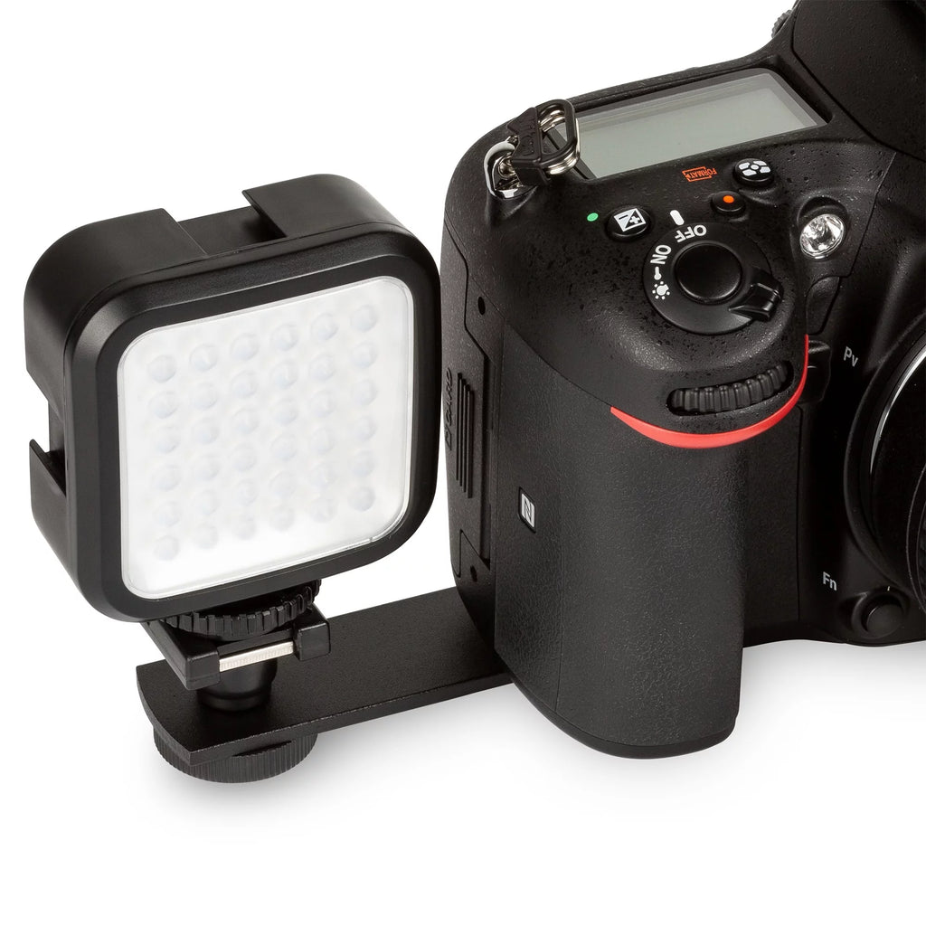 Mirrorless Camera with 18-45mm Lens, 64GB Memory Card, Case D627