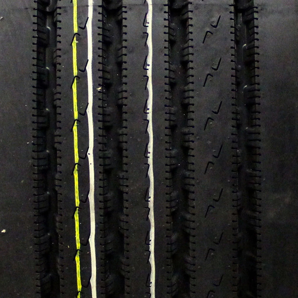 285/75R24.5 Commercial Tire M4562