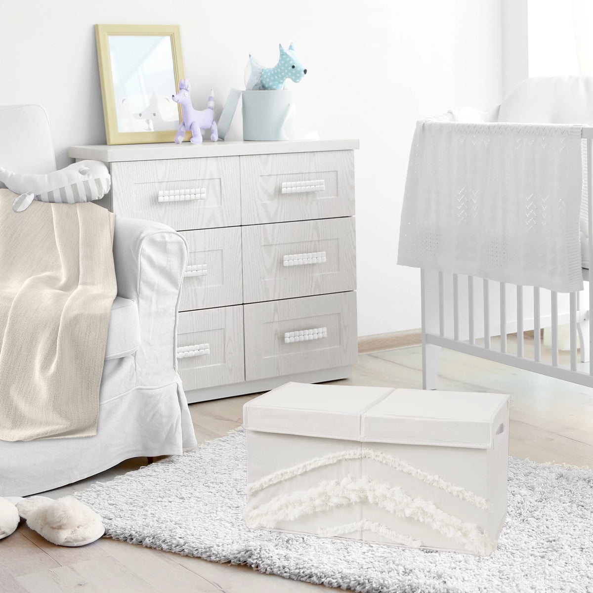 Ivory Tufted Fabric Storage Toy Box N43581