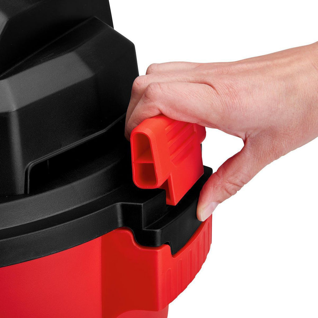 6 Gallon 4 Peak HP Wet/Dry Vacuum Z606326