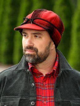 Red Black Plaid Cap Y796