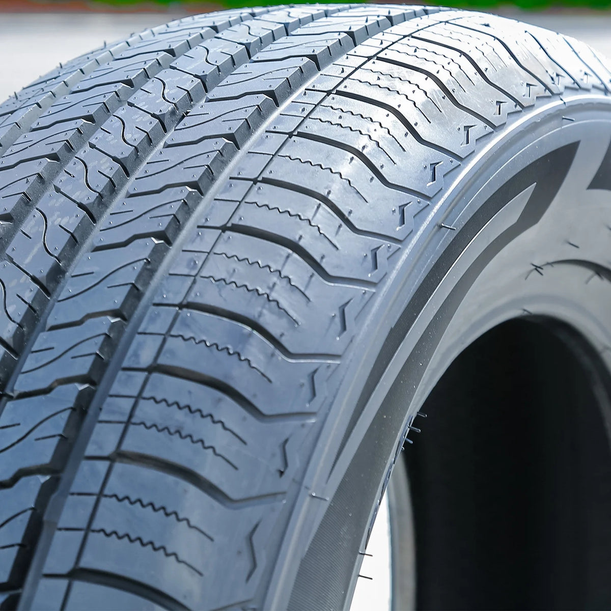 255/65R16 109H All Season Tire S714412