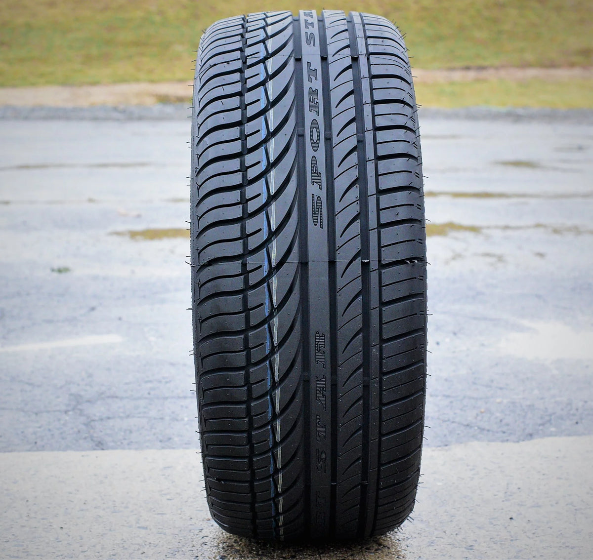 Set of 4 235/65R18 106H All Season Performance Tires V4543