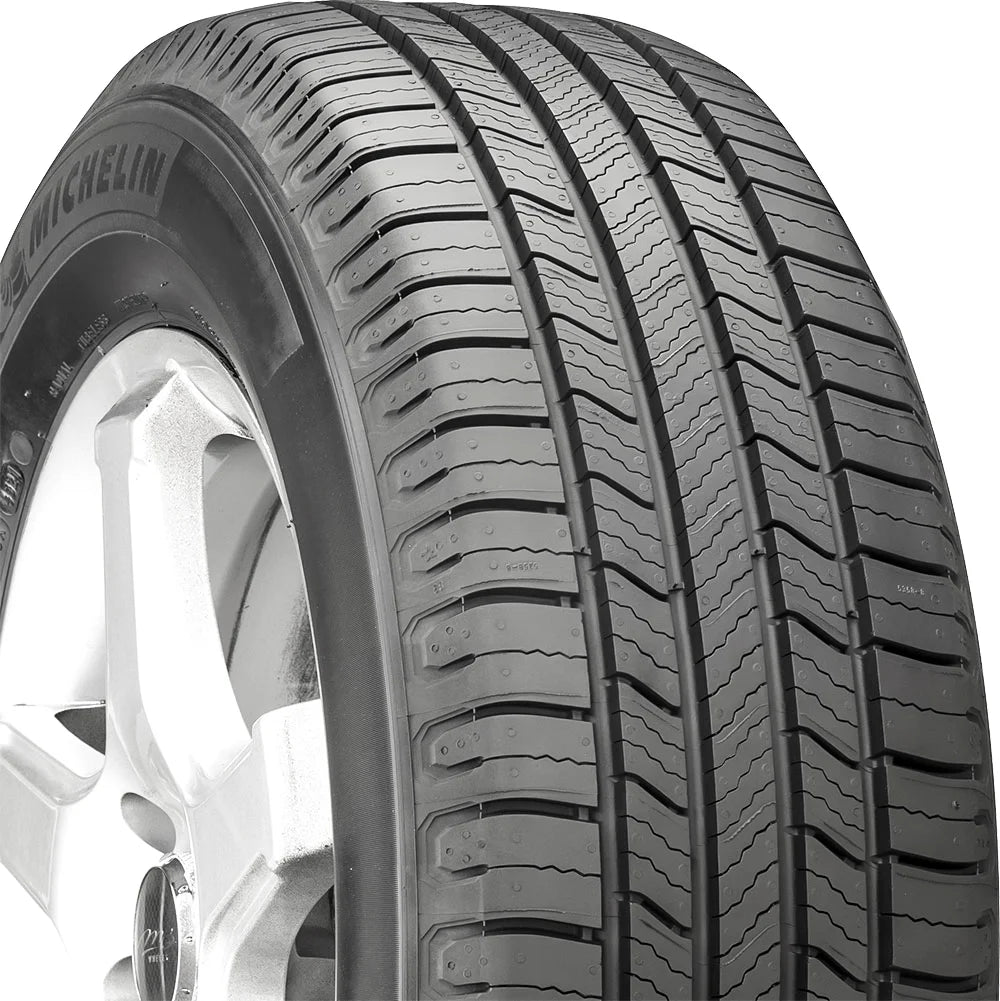 All Season 215/65R16 98H Passenger Tire A83913