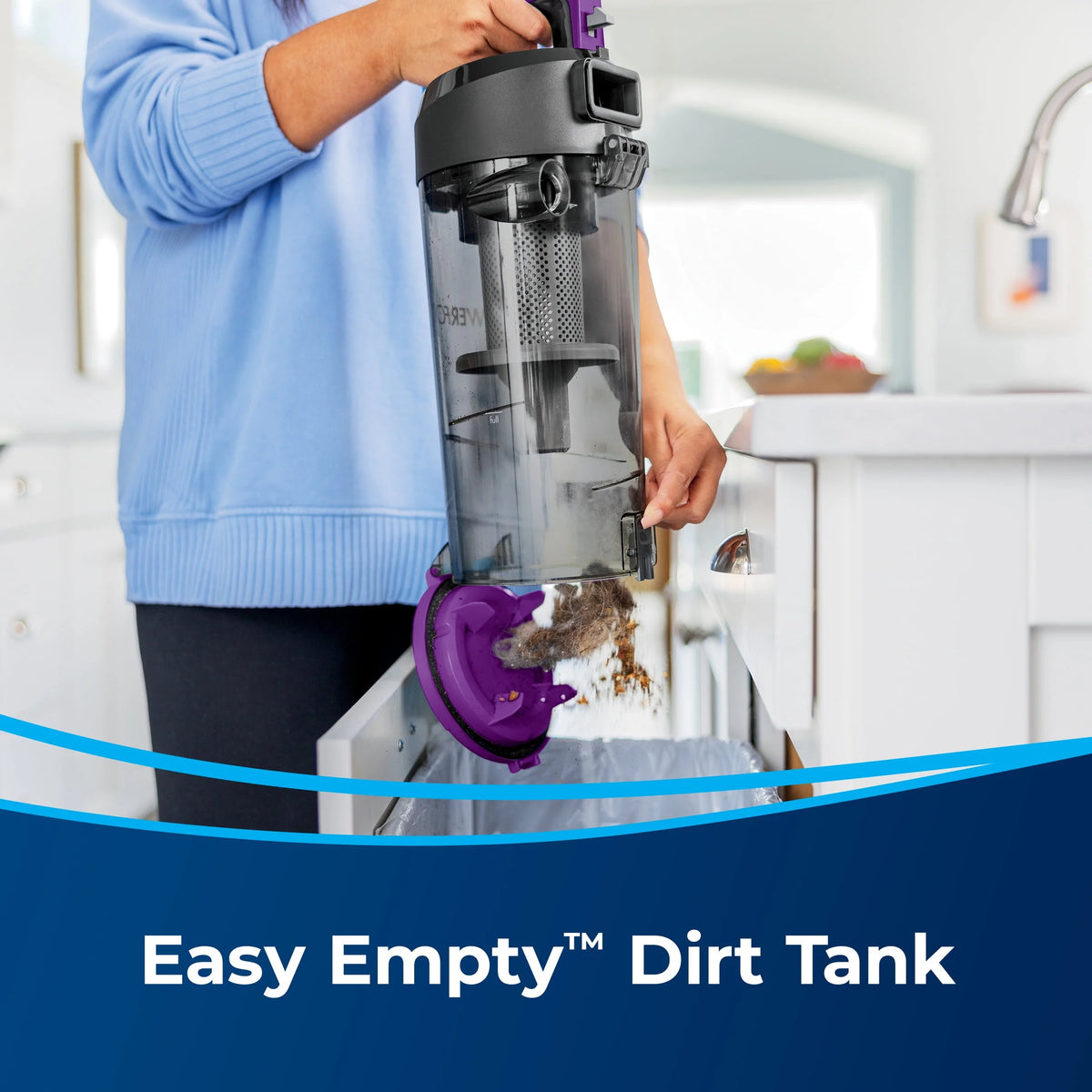 Bagless Upright Vacuum D668765