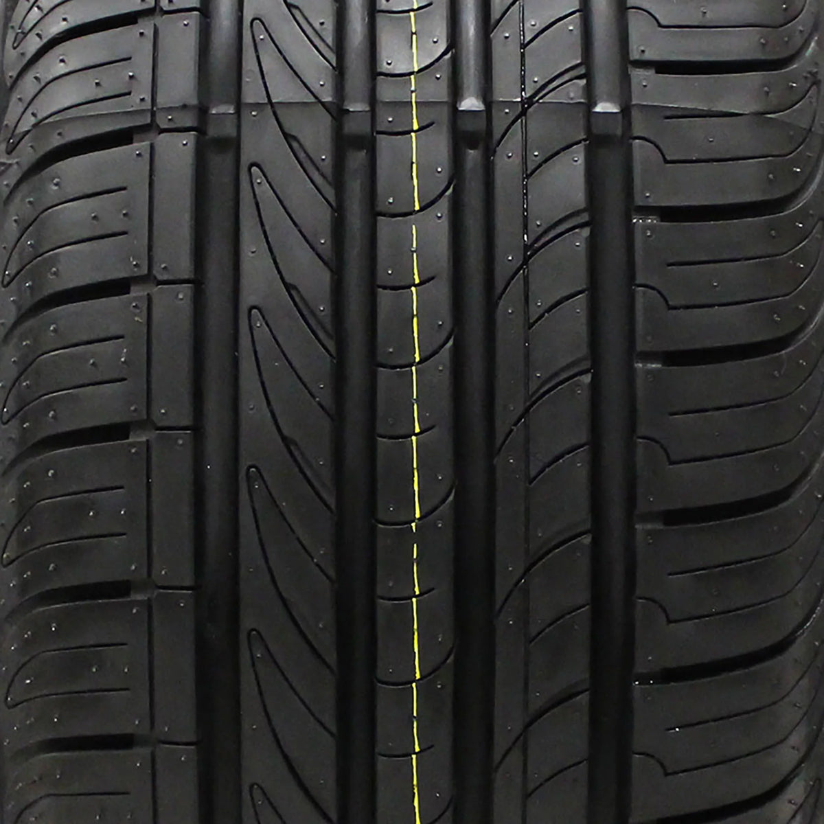 P175/70R14 84T Passenger Tire C896933